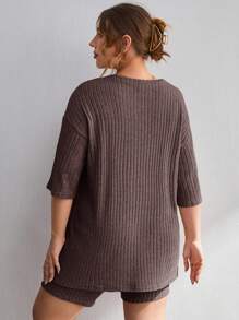 SHEIN Essnce Plus Size Summer Casual Solid Color T-Shirt & Shorts 2 Pieces Set - Brown - View 2