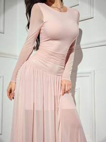 Modelyn 优雅荷叶边下摆圆领夏季连衣裙，适合派对和度假的时尚装扮 - 淺粉色 - 查看 2