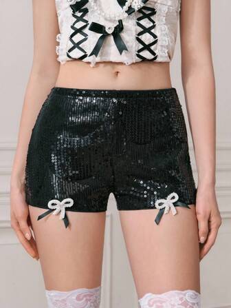 EDITION Pantalones cortos mini de cintura baja con bordado delicado de cuentas y lazo en estilo retro romántico para mujer