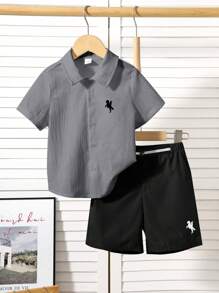 SHEIN 2 件套年轻男孩学院风休闲日常舒适白色 Polo 衫和短裤套装，小马装饰，适合学校、聚会、春夏季、返校服装 - 灰色 - 查看 7