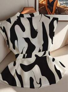 Franclia Black & White Pleated Stand Collar Belted Office Shirt