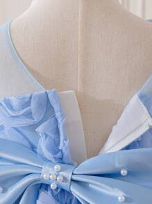 SHEIN Glamorique Kids 女婴粉色 3D 花卉连衣裙，薄纱，缎面面料，泡泡袖，大蝴蝶结装饰，珍珠点缀，适合婴儿婚礼、生日、表演 - 藍色 - 查看 6