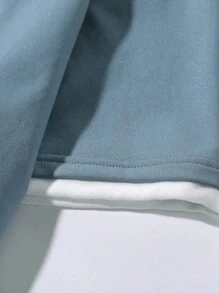 Manfinity EZcore Men Plus Size Letter Patched Kangaroo Pocket Casual Color Block Short Sleeve Drawstring Hooded Tee, For Going Out