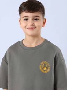 SUMWON Set di t-shirt oversize con logo del basket di Brooklyn, outfit casual estivo da ragazzo preteen, composto da pantaloncini e maglietta ricamata, abbigliamento da passeggio