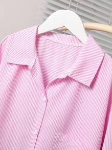 Camisa de una sola hilera de bolsillo con hombro caído y manga larga a rayas para niña adolescente