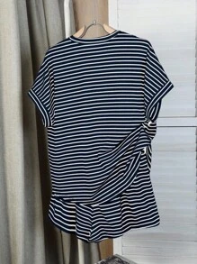 SHEIN Bộ 2 áo phông sọc thường ngày mùa hè cỡ lớn và quần short - Màu xanh hải quân - Xem 2