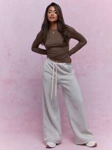 MISSGUIDED MISSGUIDED PLUS T-shirt manches longues essentiel grande taille, col ras-du-cou de base, Top ajusté en mélange de coton, pour un port décontracté au quotidien en automne et en hiver