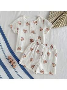 Loomiva 2 Stücke Set für Jungen mit Cartoon-Bären-Print, Rundhalsausschnitt, kurzärmeliges Henley-Top und Shorts mit elastischer Taille. Sommer-2 Stücke Set für Jungen aus Musselin für Babys, Leinen-Set für Kleinkinder, Hemd-Sets für Kleinkinder, Sommer-Gaze-Oberteile
