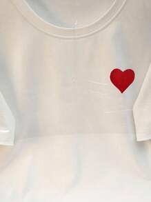 SHEIN 女士加大码宽松T恤，热销心形刺绣图案 - 白色 - 查看 3