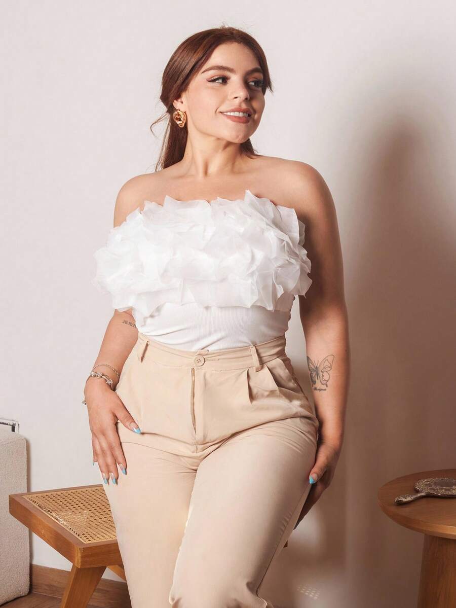 Lupita Cardoza Mono Con Escote Palabra De Honor De Encaje