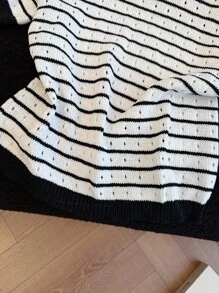 SHEIN LUNE 女士条纹圆领短袖休闲针织上衣，带蝴蝶结装饰 - 黑與白 - 查看 4