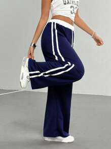 Pantaloni sportivi corti con stampa di lettere, stile casual e di strada adatto per ragazze teenager, ideale per uscite, fotografia di strada, scuola