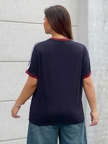 Dazy Plus 短袖字母印花撞色修身运动T恤，春夏 - 藏蓝色 - 查看 2