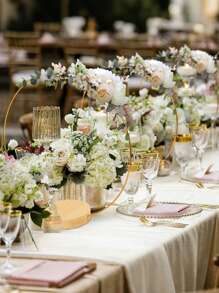 SHEIN 10 szt./2 szt. - Złote metalowe girlandy na środku stołu z drewnianym stojakiem - Eleganckie dekoracje w kształcie koła DIY na wesela, imprezy i urodziny - Ręcznie robione sztuczne róże i zieleń, nie wymaga zasilania, dekoracje urodzinowe | Dekoracyjne ozdoby na środku stołu | Ręcznie robiony projekt, dekoracje ślubne