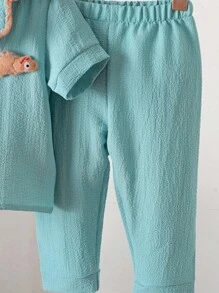 Kleinkind Jungen beige Kurzarm Krepp Funny 3D süßer Dinosaurier bedrucktes Top und Hose Hausanzug, 2er Set, Frühling/Sommer