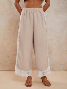 COSMINA Pantalon long pour femmes de style bohème, tenue d'été décontractée pour vacances tropicales, couleur ivoire, patchwork avec garniture en dentelle à l'ourlet - Beige - Voir 4