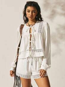 Easelle Conjunto de camisa de lino blanco y pantalones cortos con mangas abullonadas, encaje y diseño de retazos en estilo vintage casual para vacaciones