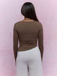 MISSGUIDED MISSGUIDED PLUS T-shirt manches longues essentiel grande taille, col ras-du-cou de base, Top ajusté en mélange de coton, pour un port décontracté au quotidien en automne et en hiver