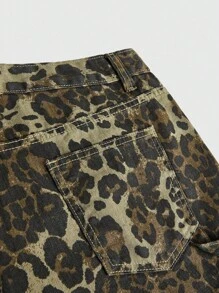 ROMWE MEN Shorts vaqueros casuales holgados con bolsillo tipo cargo y estampado de leopardo para hombre
