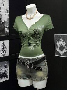 EgrlEra Áo thun tay ngắn in họa tiết cổ chữ V hở một phần dành cho nữ - Nhiều màu - Xem 3