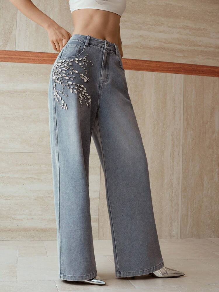 RHINESTONE DETAIL SLANT POCKET JEANS