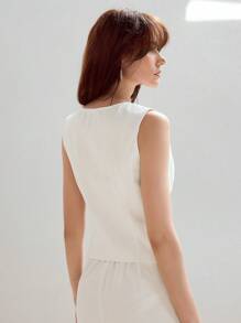 MOTF PREMIUM 仿珍珠3D蕾丝花朵装饰优雅浪漫女士背心夹克 - 白色 - 查看 3