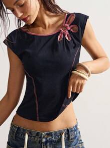 Bohemela BOHO 休闲针织拼色不对称领口花卉镂空短袖修身女式 T 恤女式夏季上衣盖袖上衣 - 黑色 - 查看 2