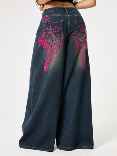 Grunge Punk Pantalon en jean extra long à jambes droites avec broderie de croix et vignes déchiré effet usé, style punk