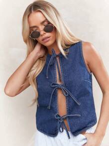 MISSGUIDED PLUS Colete Cropped Sem Mangas de Denim Moderno com Lavagem Escura, Casual, Estilo Streetwear de Moda Y2K, com Amarração na Frente, Plus Size