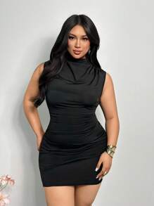 SHEIN Privé Plus Size Elegant Commuter Intellectual Music Festival Black Sexy Bodycon Short Ruched Mini Dress, Slimming Effect - Black - View 10