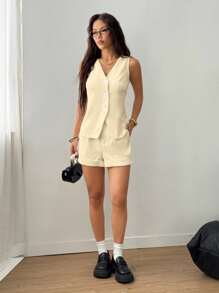 TRNVIE Bộ áo khoác không tay cài nút phía trước tối giản giản dị và quần short gấu váy gấp gấu giữa eo - Màu vàng - Xem 5