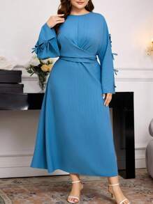 Modelyn Plus Size Elegant Solid Color Dress With Bow Decor