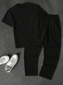 Manfinity Homme 男士夏季字母印花圆领短袖T恤和裤子休闲装，外出男士白色服装白色服装男士两件套男士白色服装