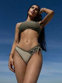 Carolina Barros Đường viền cổ bất đối xứng Rỗng màu trơn buộc phong cách ngày lễ Bộ bikini đi biển mùa hè - Nhiều màu - Xem 5