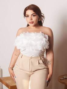 Lupita Cardoza Mono Con Escote Palabra De Honor De Encaje