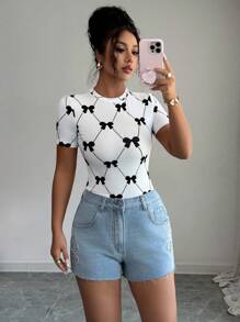Elenzga Women's Pocketed Bow Applique Frayed Hem Skinny Casual Denim Shorts - Blue - View 3