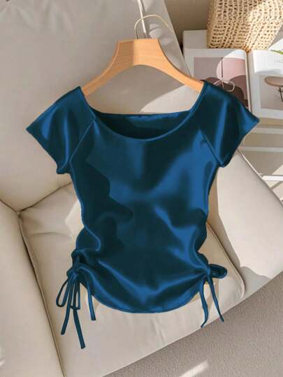 Franclia 优雅圆领插肩短袖弹力缎面抽绳下摆女式衬衫，适合春夏大学校园穿着。