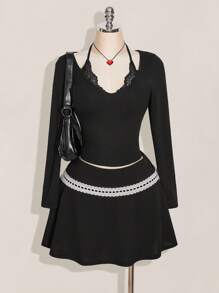 SHEIN ICON 大码蕾丝拼布V领长袖T恤，秋季，返校，日常休闲装 - 黑色 - 查看 3