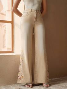 Anewsta Exquisite Embroidered Women's Flare Leg Jeans - Yellow - View 5