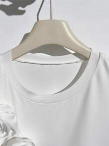 SHEIN Privé Women's Casual Solid Color Minimalist Fashion T-Shirt, Suitable For Summer - White - View 4
