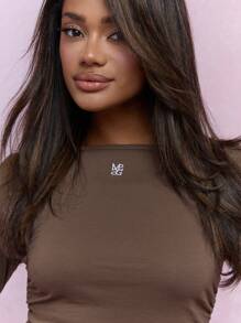 MISSGUIDED MISSGUIDED PLUS T-shirt manches longues essentiel grande taille, col ras-du-cou de base, Top ajusté en mélange de coton, pour un port décontracté au quotidien en automne et en hiver