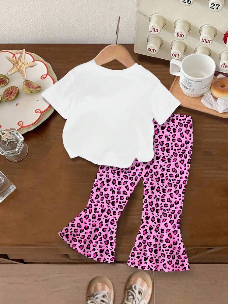 SHEIN GraphicGems Conjunto de 2 peças com Camiseta Branca de Manga Curta com Gola Redonda e Estampa de Coelho Fofo para Bebê Menina e Legging-Saia de Malha com Estampa de Leopardo - Multicolorido - Visão 2