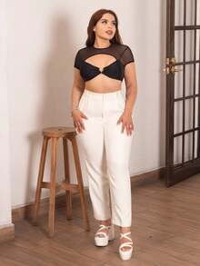 Lupita Cardoza 游泳服比基尼頂部,鑲有鑽石心形和圓形裝飾,並採用中空網狀設計 - 黑色 - 查看 6