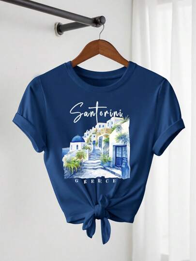 Áo thun in họa tiết Santorini Hy Lạp dành cho nữ - Áo thun cổ tròn tay ngắn màu trắng thường ngày, thiết kế hình vòm xanh và xanh lá cây tươi tốt, quà lưu niệm du lịch nhẹ mùa xuân/hè, quà tặng tiệc độc thân, trang phục thường ngày mùa xuân | Áo thun họa tiết sống động