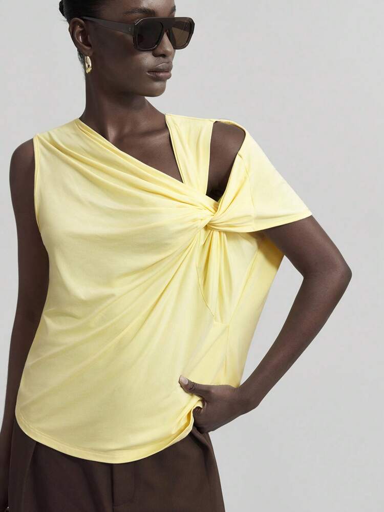 Women's Elegant Pale Yellow Summer Top,Asymmetric Neckline Ruched Twist Design Solid Color Sleeveless Shirt For Tea Party,Beach,Party,Business Office