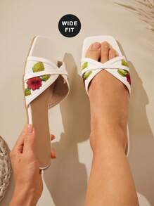 SHUZIA 女式宽版时尚舒适草编拉菲草带平底凉鞋 - 白色 - 查看 2