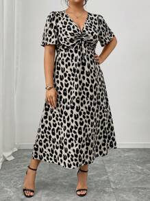 Firerie Plus Size Fall Vintage Leopard Print Short Sleeve Kink Cinched Waist Dress - Grey - View 2