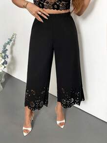 Firerie Saia Estampada Floral Recortada a Laser com Cintura Elástica para Mulheres Plus Size - Preto - Visão 4