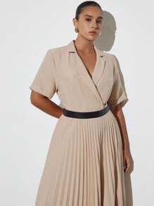 Aveloria Modichic Casual Short Sleeve Crew Neck Dress With Pleated Hem, Elegant And Minimalist Office Style - Khaki - View 5
