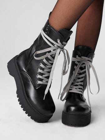 Grunge Punk Botines/Botas cortas de motociclista con plataforma, cordones y hebillas, de estilo gótico oscuro y punk para mujer